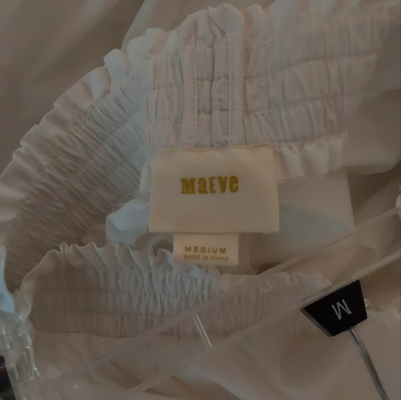 Off the Shoulder Blouse - Picture 3 of 4